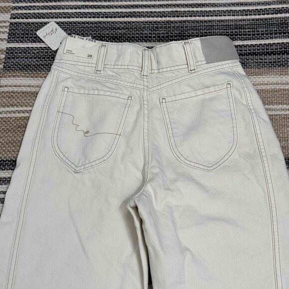 Free People We The Free Aster Straight Leg Jeans 100% Cotton‎ Cream Size 26 - Picture 5 of 16